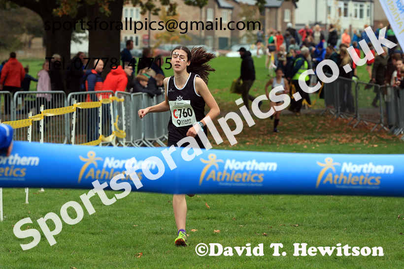 Womens Under-17s relay, 2025 Northern Cross Country Relays, Graves Park, Sheffield. Photo: David T. Hewitson/Sports for All Pics